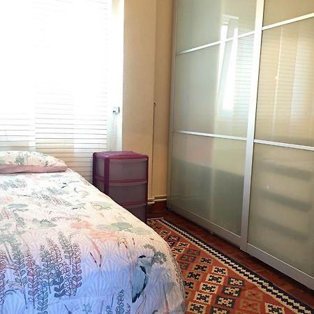 Готель Sunny Apt Close To University With Parking And Wifi Сантандер Екстер'єр фото