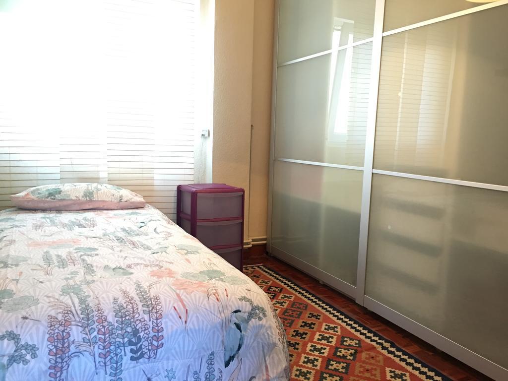 Готель Sunny Apt Close To University With Parking And Wifi Сантандер Екстер'єр фото